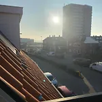 Long Beach Rooms 3