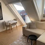 Long Beach Rooms 3